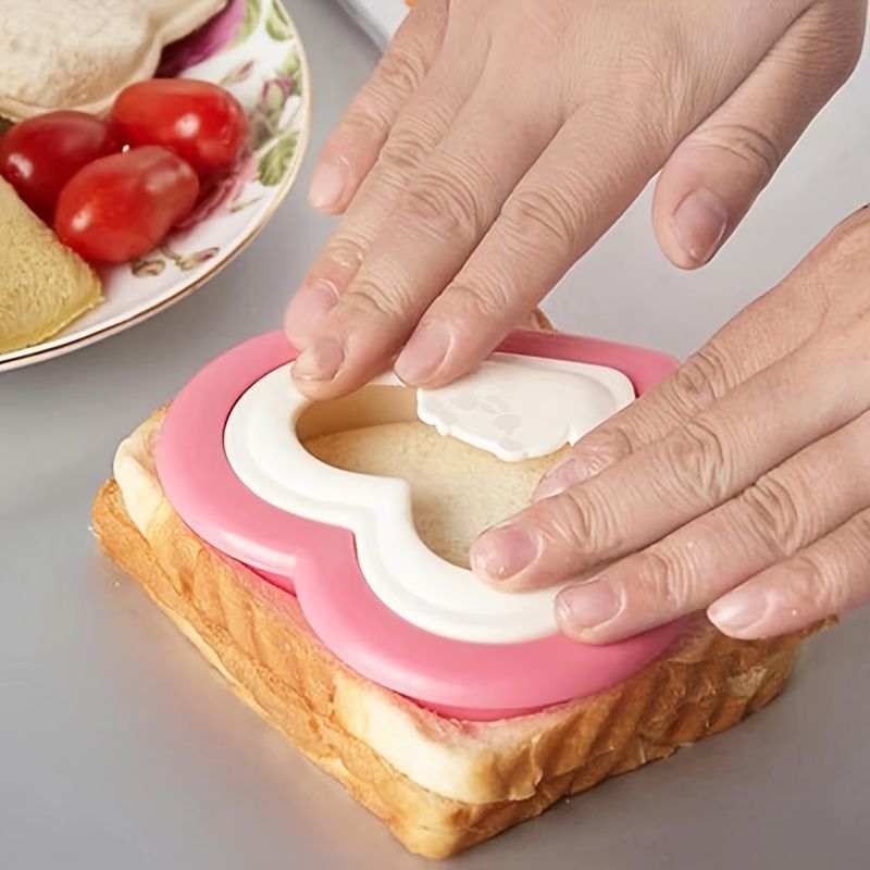 1pc Heart Sandwich Cutter And Sealer, Decruster Bread Sandwich Maker Cutters Make, DIY Pocket Sandwiches Mold Square Shape, Decruster Sandwich Maker For Kids, Family Kitchen Tools