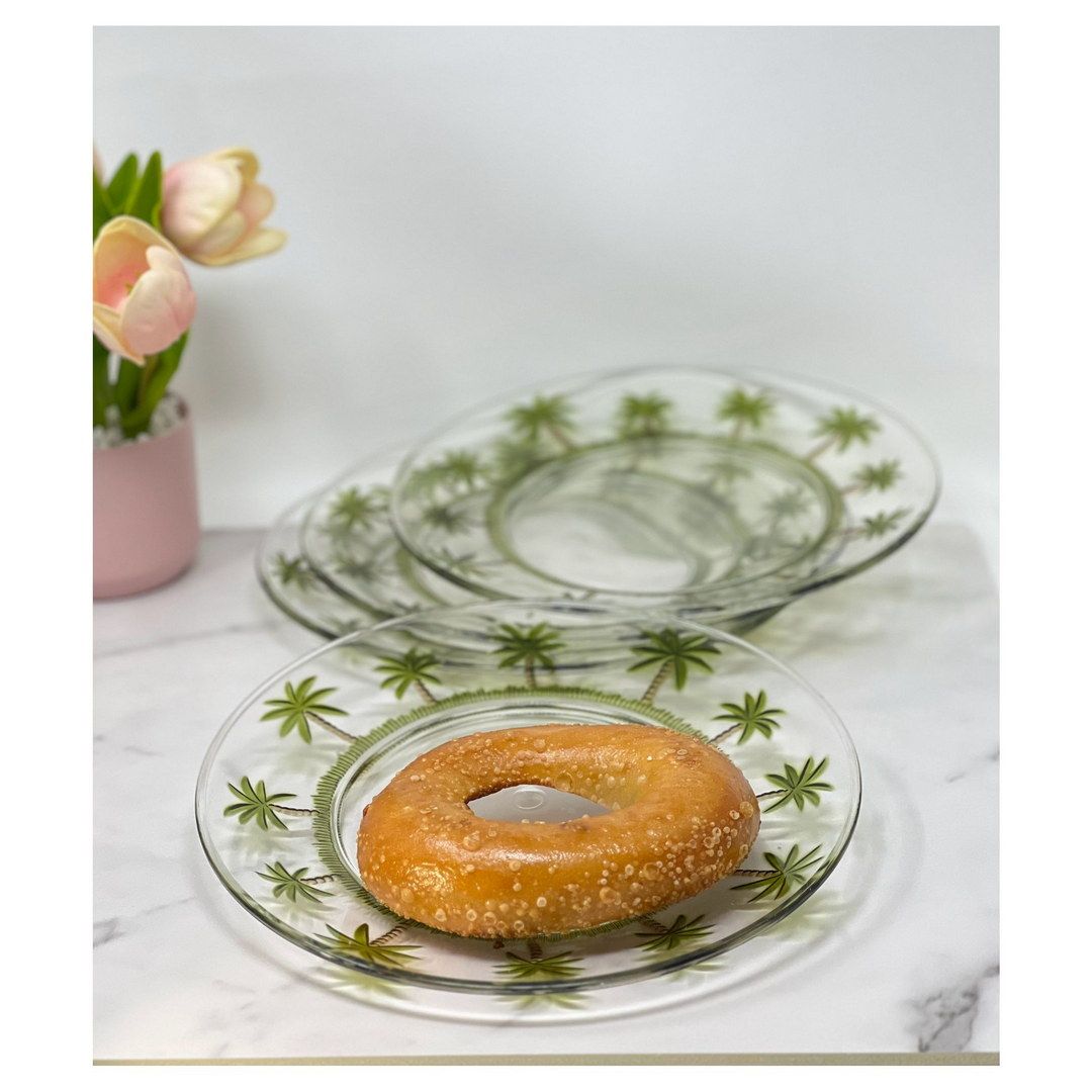 Palm Tree Design 9" Acrylic Dinner Plates Set of 4, Crystal Clear Plastic Plates Reusable, Unbreakable Kitchen Plates for All Occasions BPA Free Dishwasher Safe